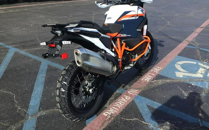 2026 KTM 1390 Super Adventure R