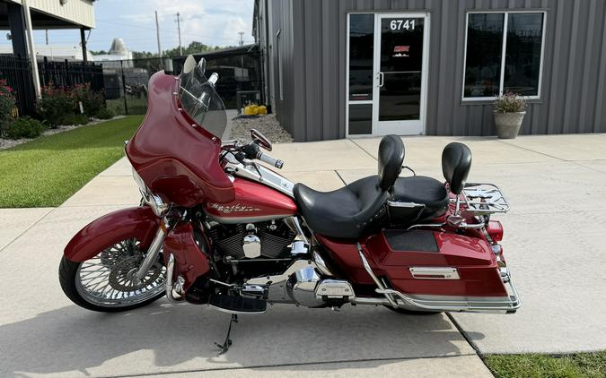 2004 HARLEY DAVIDSON ROAD KING - Y702192