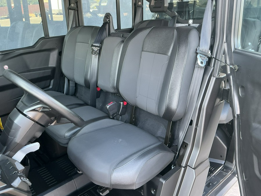 2026 Can-Am Defender MAX XT CAB HD11