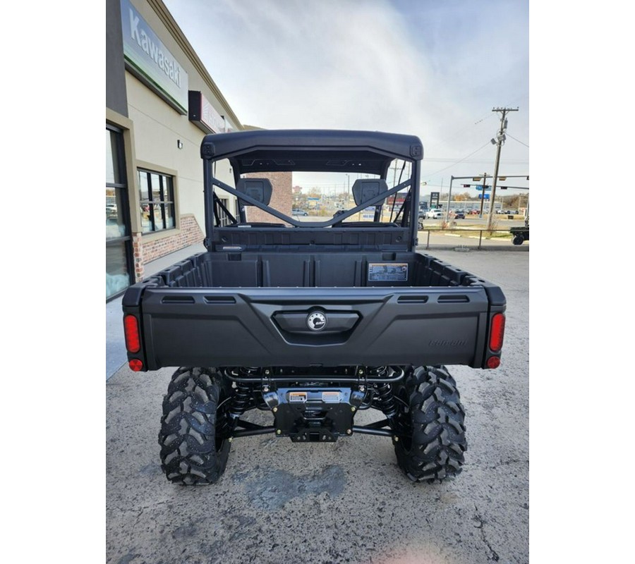 2024 Can-Am® Defender XT HD10