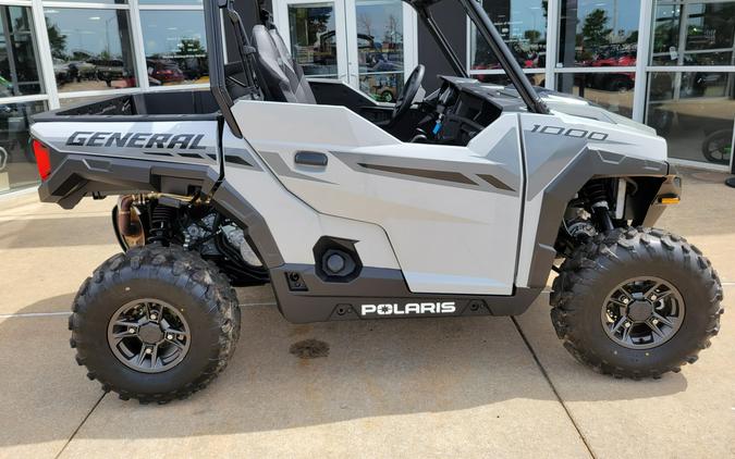 2024 Polaris Industries GENERAL 1000 SPORT