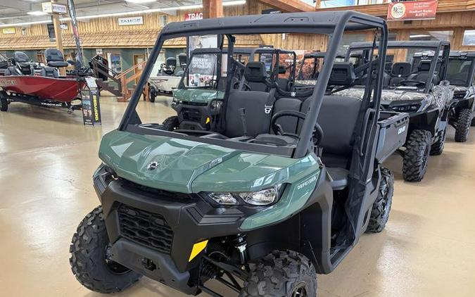 2025 Can-Am® Defender DPS HD9 Compass Green