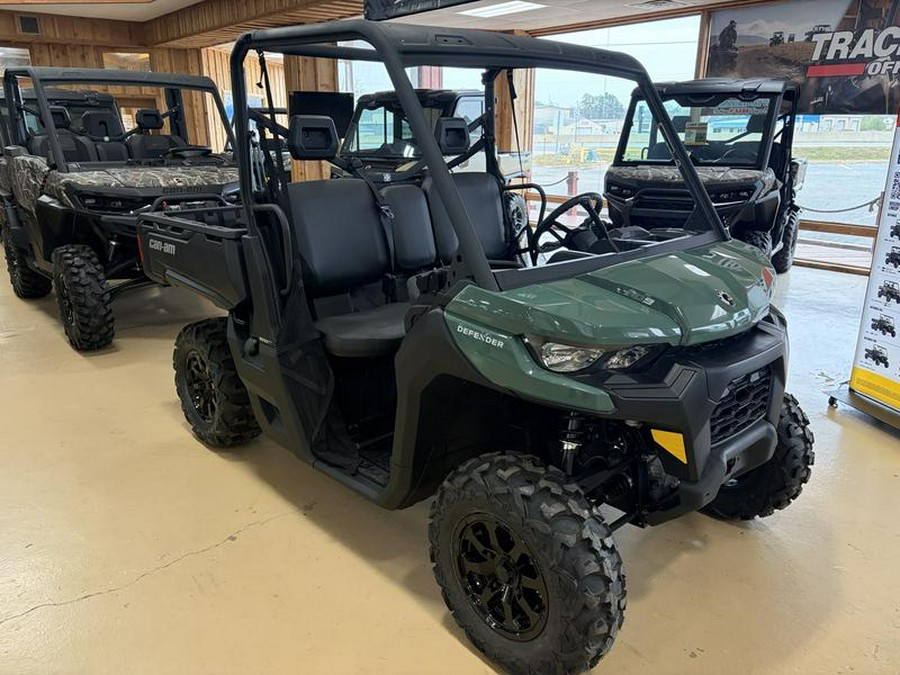 2025 Can-Am® Defender DPS HD9 Compass Green