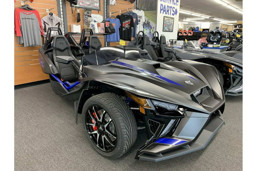 2023 Slingshot R MANUAL