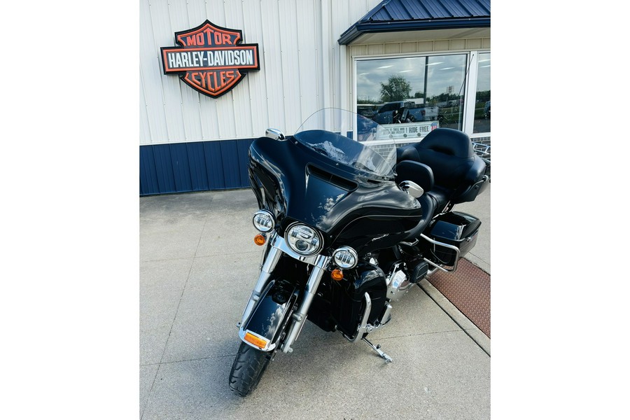 2014 Harley-Davidson® FLHTK ULTRA LIMITED