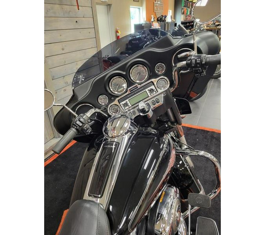 2009 Harley-Davidson® FLHTC - Electra Glide® Classic