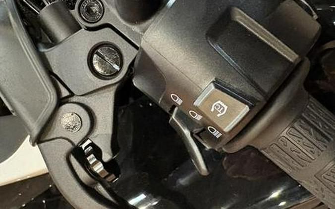 2025 CFMOTO 675SS