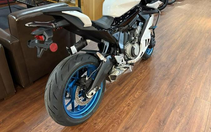 2025 CFMOTO 675SS