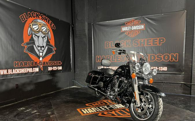 2016 Harley-Davidson® FLHR Road King®