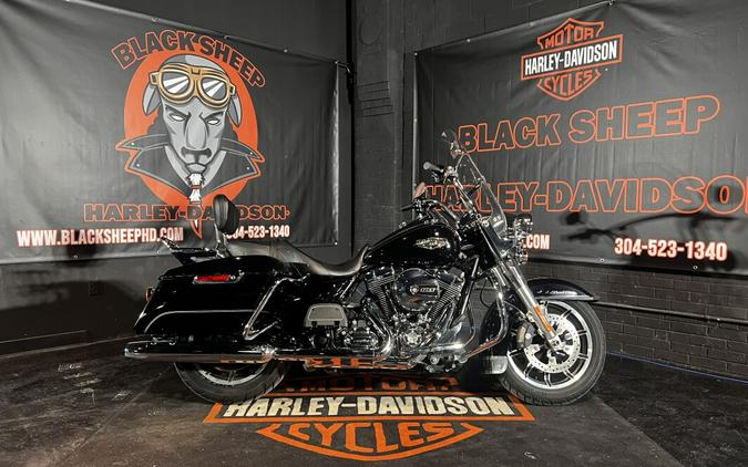 2016 Harley-Davidson® FLHR Road King®
