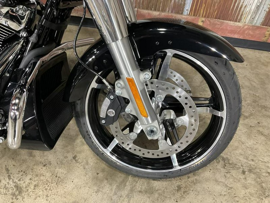 2025 Harley-Davidson® FLTRX - Road Glide®