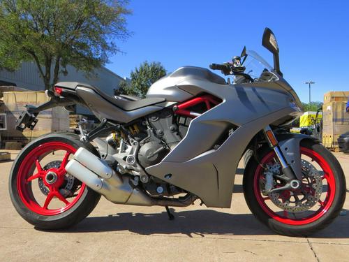 2020 Ducati SuperSport S Touring Review | Filling the Gap