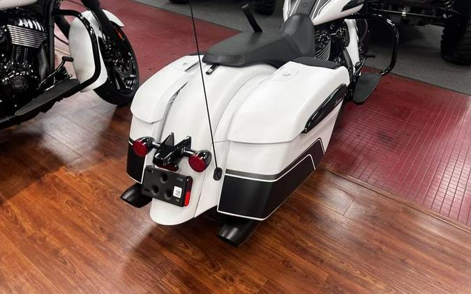 2024 Indian Motorcycle® Chieftain® Dark Horse® Ghost White Metallic Smoke