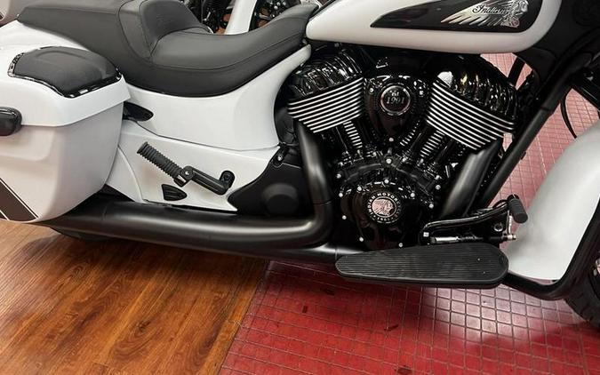 2024 Indian Motorcycle® Chieftain® Dark Horse® Ghost White Metallic Smoke