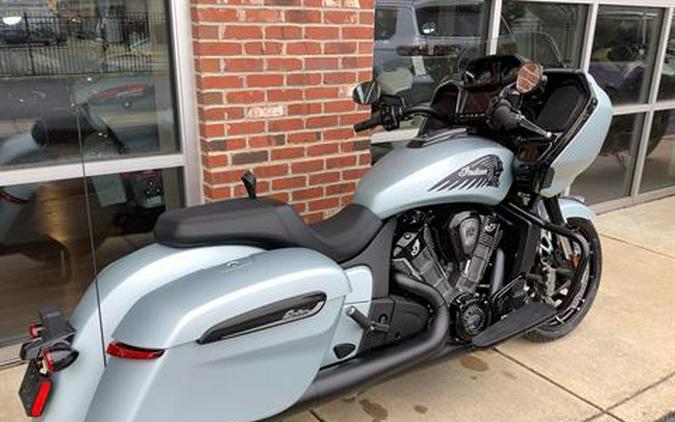 2025 Indian Motorcycle Challenger® Dark Horse® 112