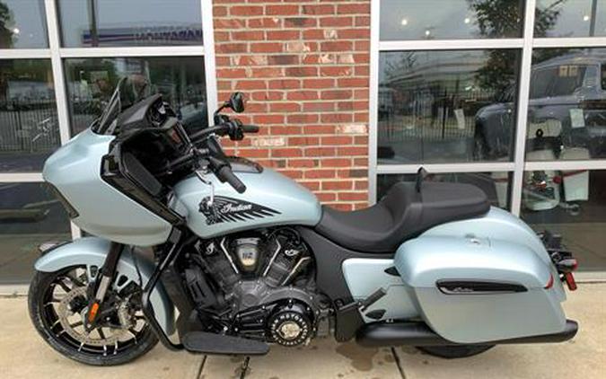 2025 Indian Motorcycle Challenger® Dark Horse® 112