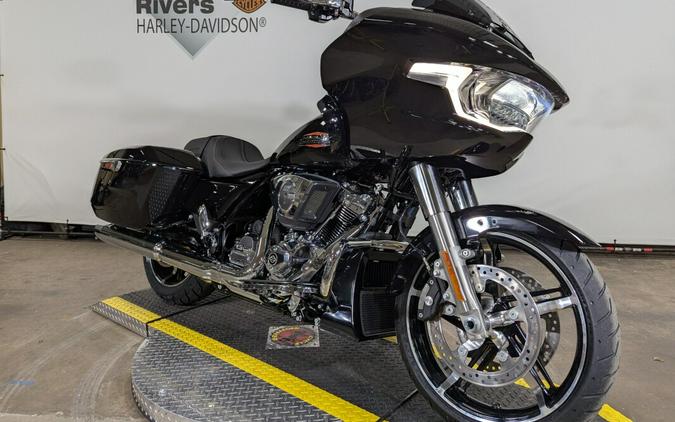 2025 Harley-Davidson Road Glide® Vivid Black Trim Chrome