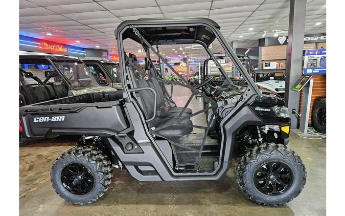 2024 Can-Am DEFENDER DPS HD9