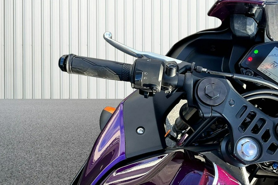2023 Yamaha YZF-R3 ABS