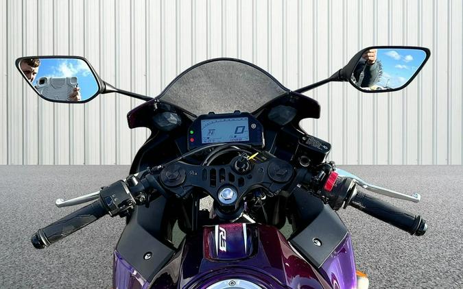 2023 Yamaha YZF-R3 ABS
