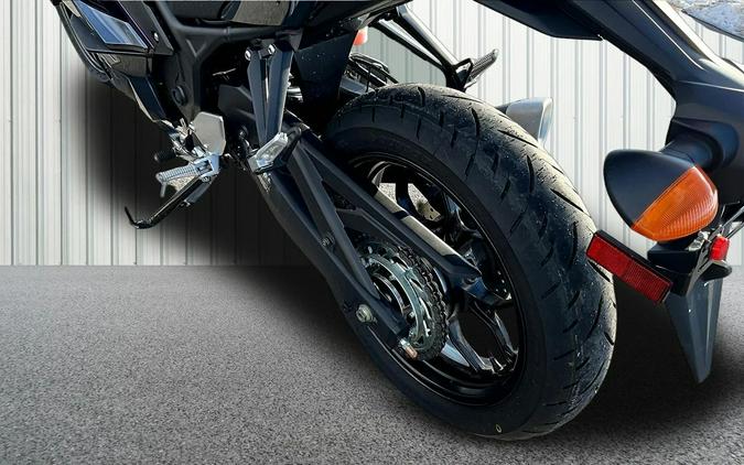 2023 Yamaha YZF-R3 ABS