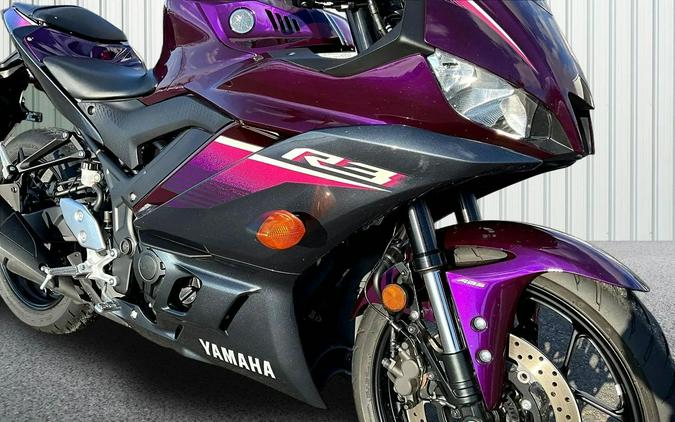 2023 Yamaha YZF-R3 ABS
