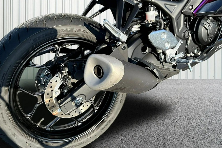 2023 Yamaha YZF-R3 ABS