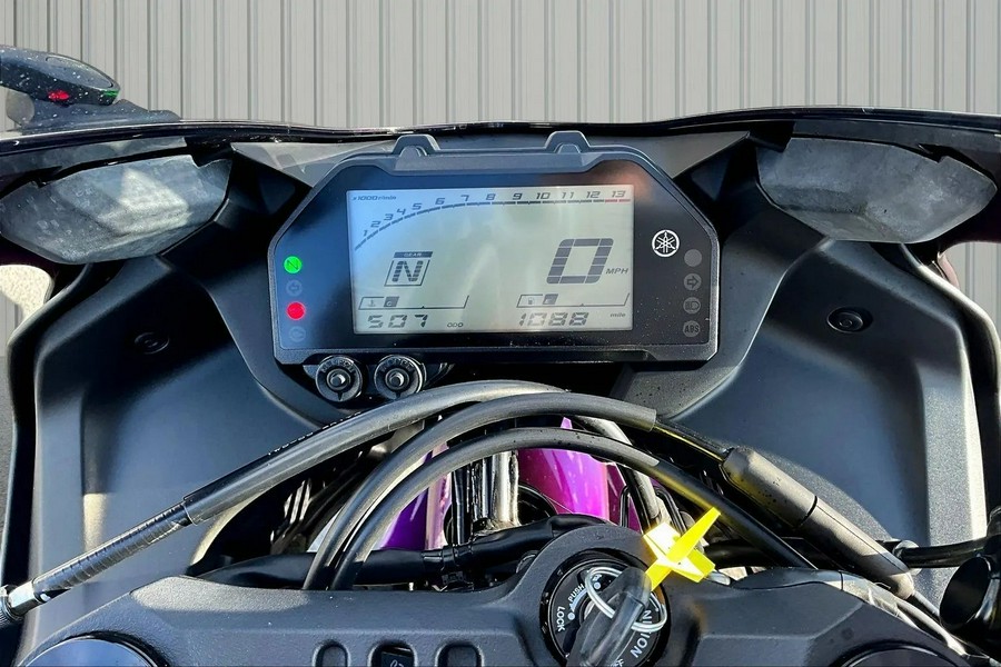 2023 Yamaha YZF-R3 ABS
