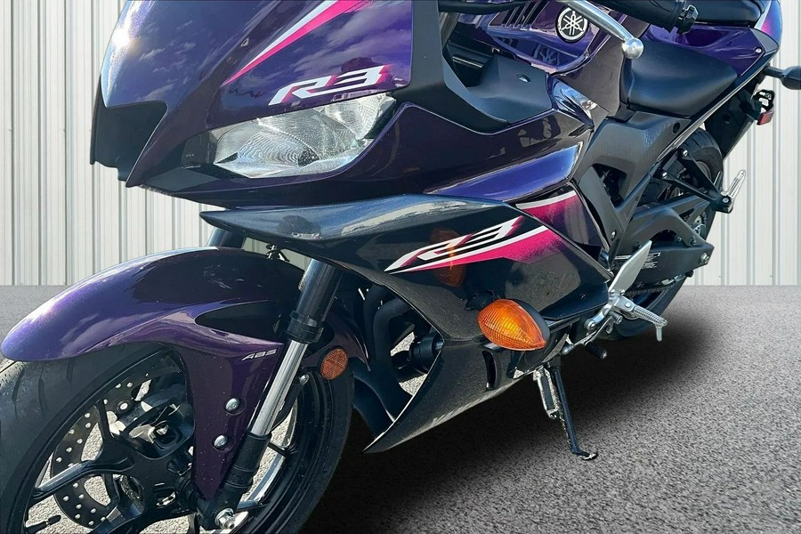 2023 Yamaha YZF-R3 ABS