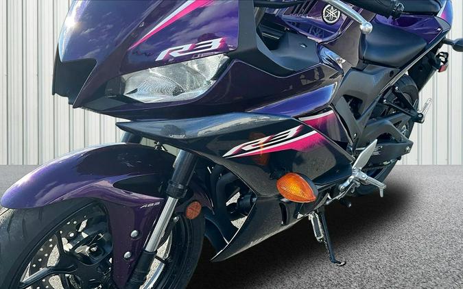 2023 Yamaha YZF-R3 ABS
