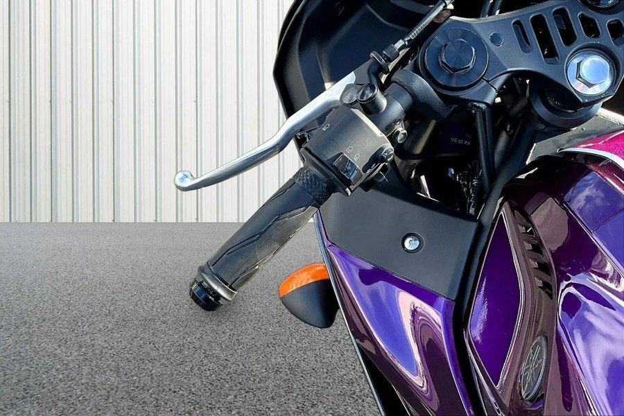 2023 Yamaha YZF-R3 ABS