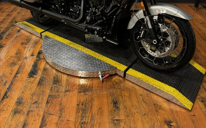 2023 Harley-Davidson® CVO™ Street Glide® DARK PLATINUM