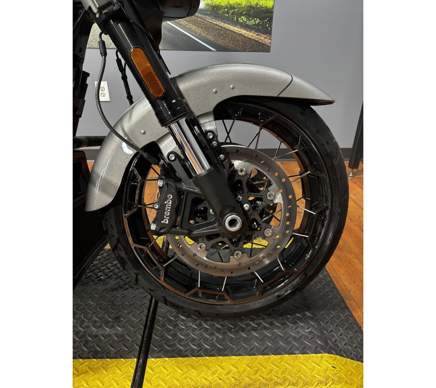 2023 Harley-Davidson® CVO™ Street Glide® DARK PLATINUM