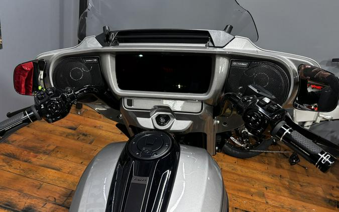 2023 Harley-Davidson® CVO™ Street Glide® DARK PLATINUM