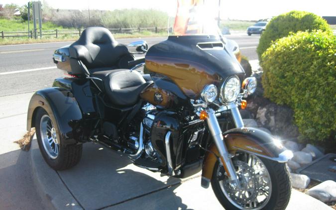 2024 Harley-Davidson Tri Glide Ultra Tobacco Fade