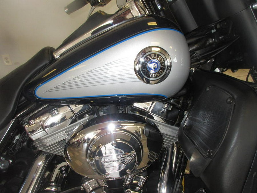 2002 Harley-Davidson® FLHTCUI - Electra Glide® Ultra Classic® Injection