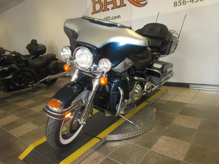 2002 Harley-Davidson® FLHTCUI - Electra Glide® Ultra Classic® Injection