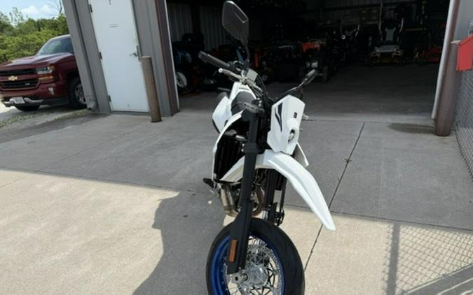 2025 Suzuki DR-Z 4SM