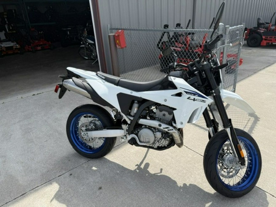 2025 Suzuki DR-Z 4SM