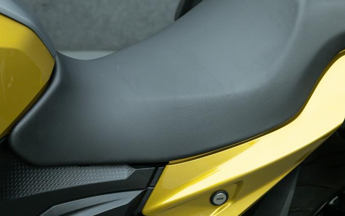 2020 BMW F900XR W/ABS