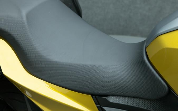 2020 BMW F900XR W/ABS