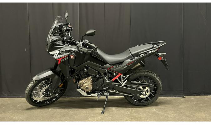 2025 Africa Twin DCT - Honda
