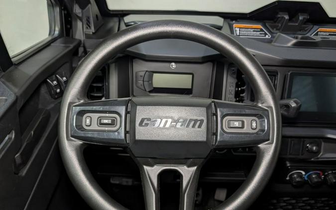 2026 Can-Am Defender MAX XT CAB HD11 With 10.25 In.Display