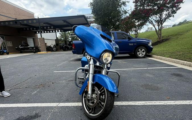 2018 Harley-Davidson FLHX - Street Glide