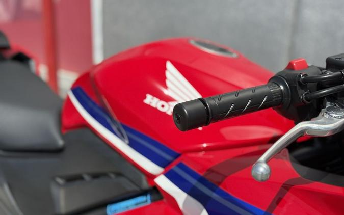 2025 Honda® CBR500R CBR500R - 100964