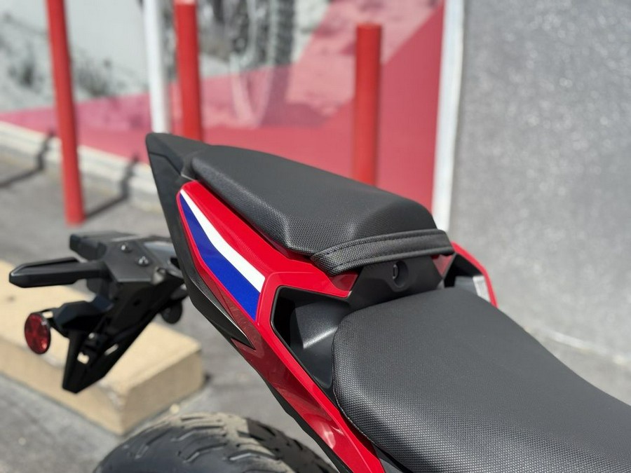 2025 Honda® CBR500R CBR500R - 100964