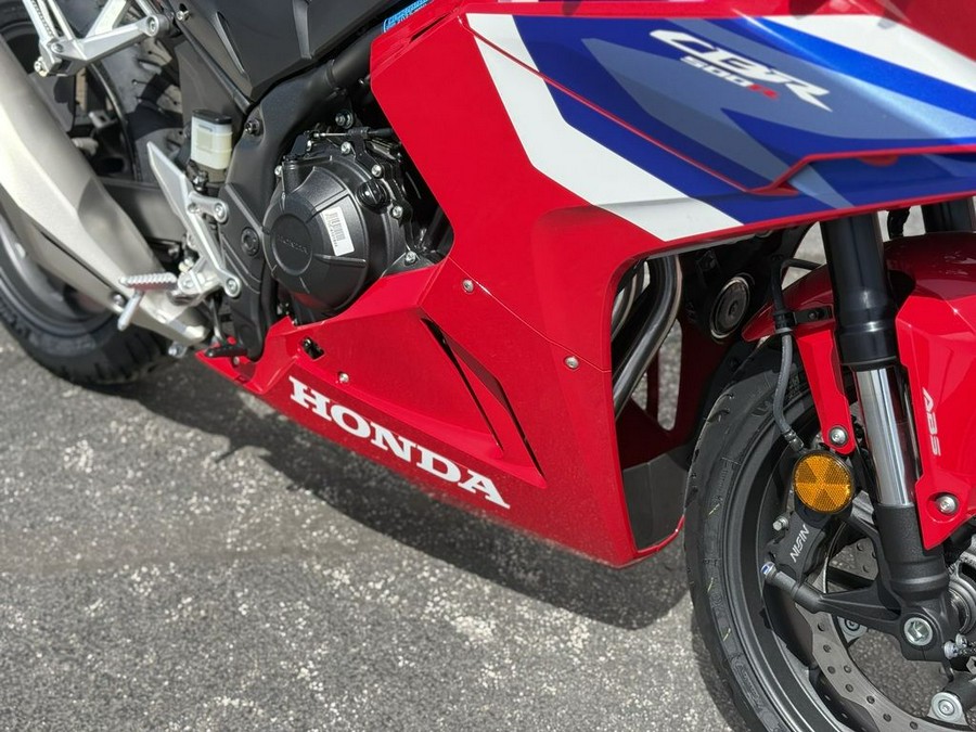 2025 Honda® CBR500R CBR500R - 100964
