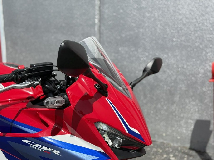 2025 Honda® CBR500R CBR500R - 100964