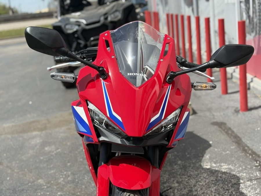 2025 Honda® CBR500R CBR500R - 100964