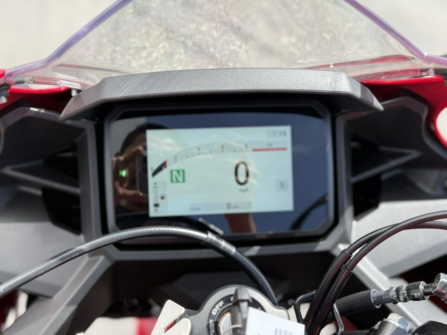 2025 Honda® CBR500R CBR500R - 100964